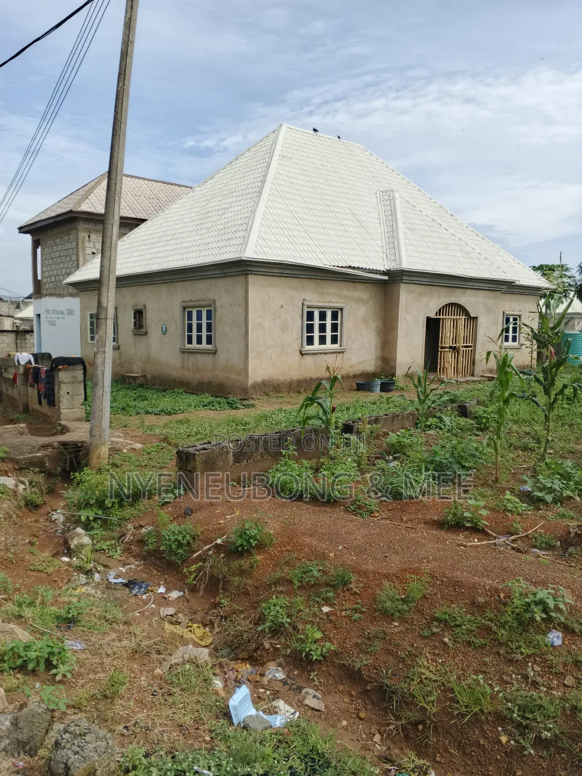 3bdrm Bungalow in Nurses Estate Phase, Karu for sale