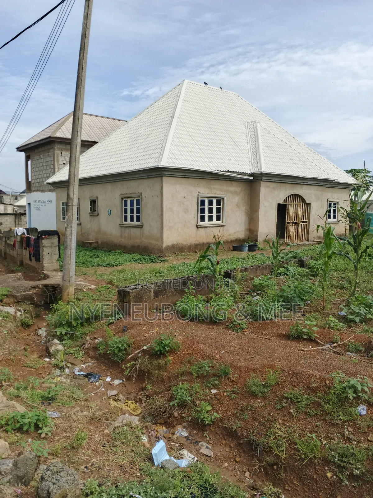 3bdrm Bungalow in Nurses Estate Phase, Karu for sale