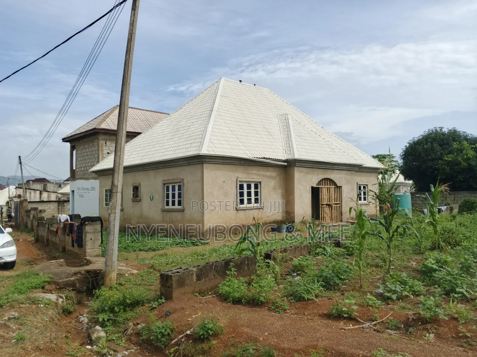 3bdrm Bungalow in Nurses Estate Phase, Karu for sale