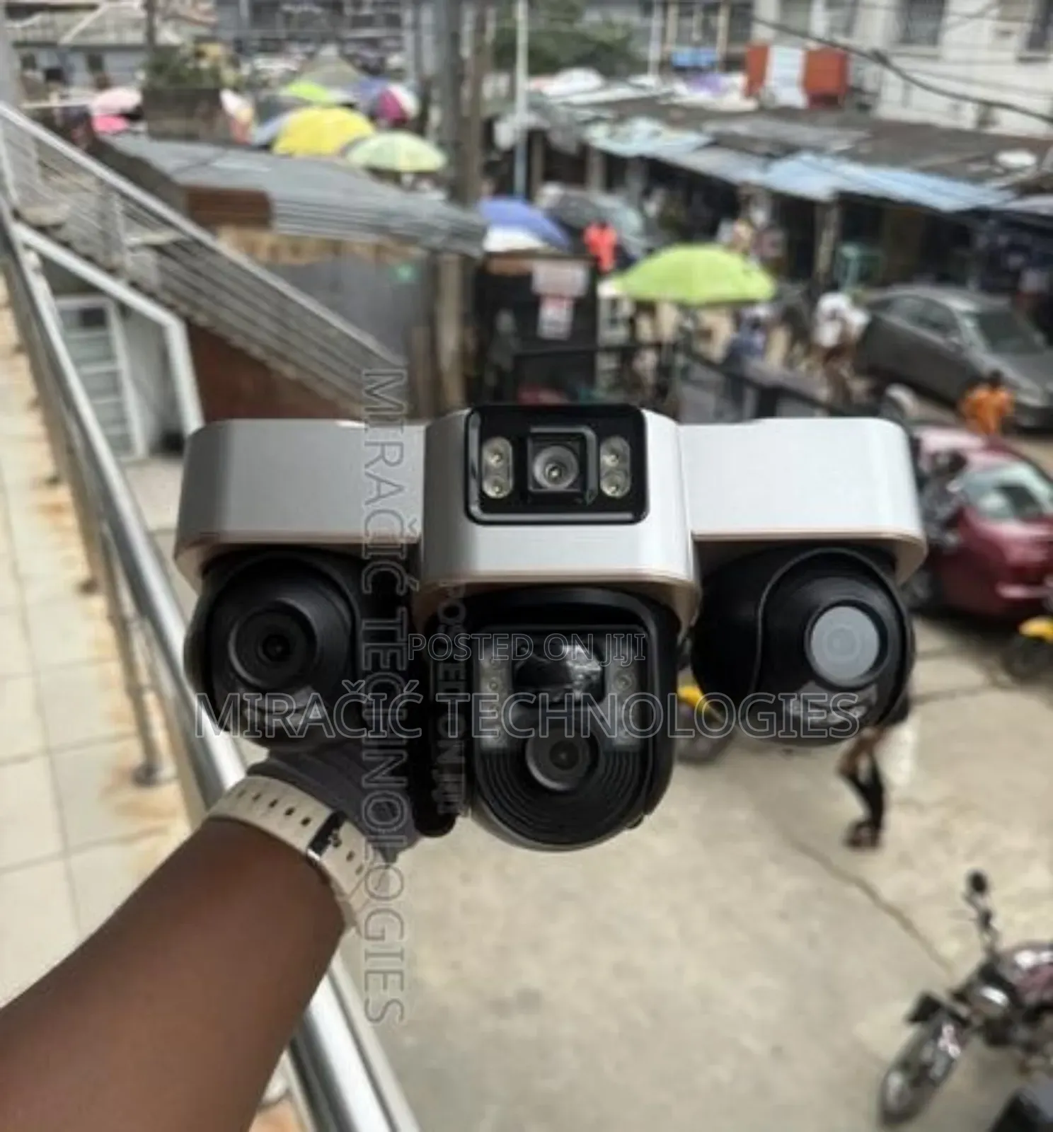 V380pro Motorized 3 Lens 3 PTZ Solar Camera 12mp