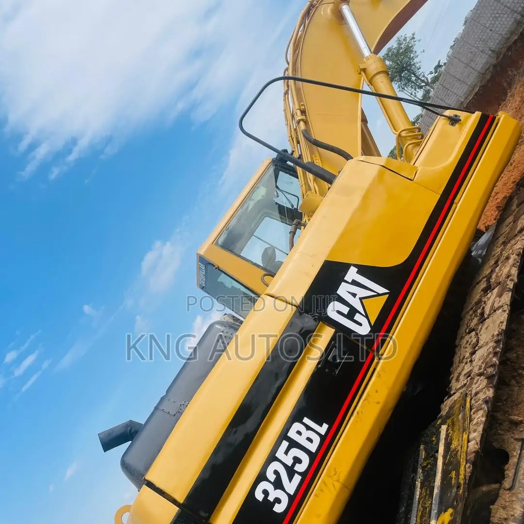 Caterpillar 325 Excavator
