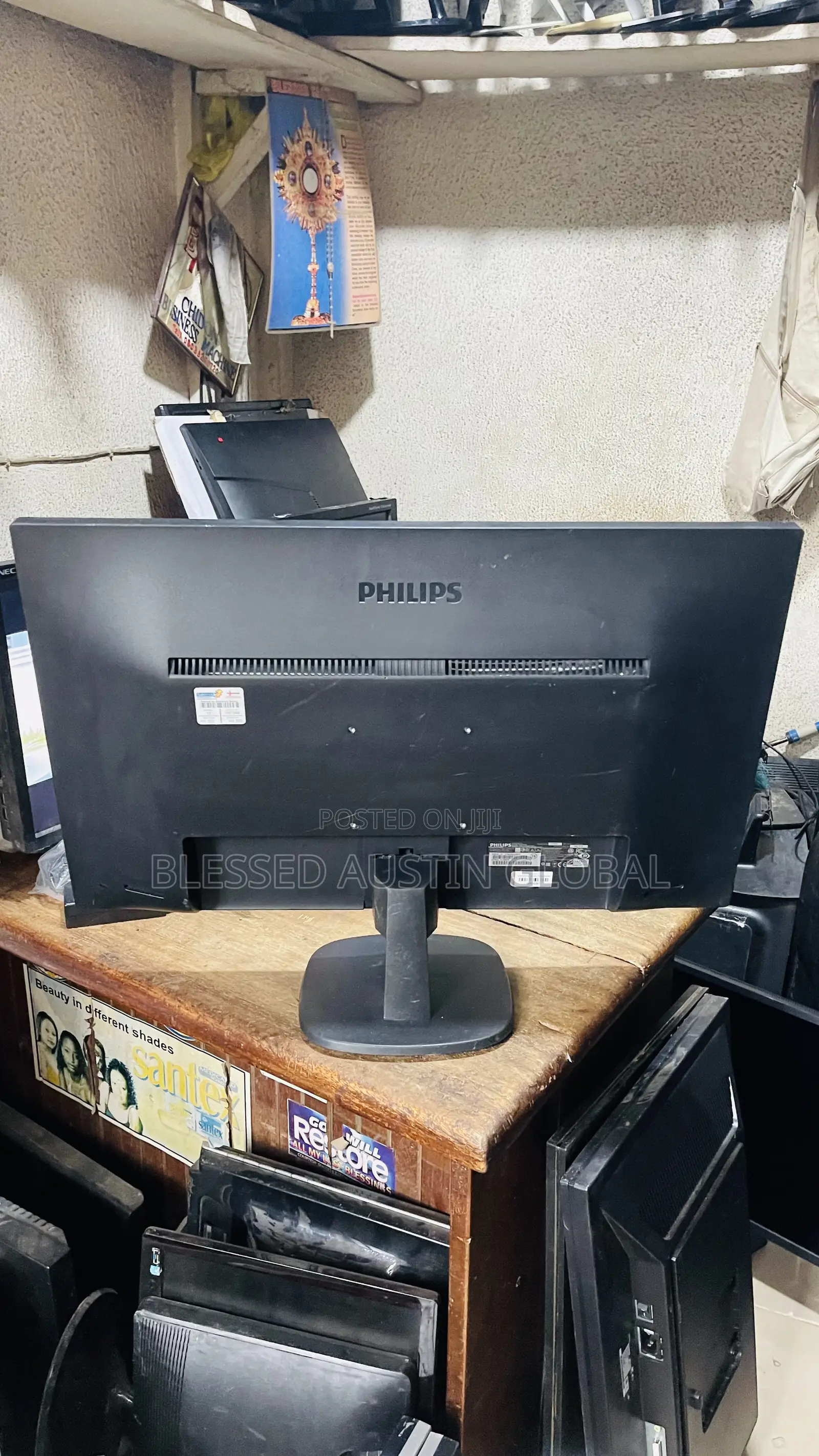 27 Inches Gaming Monitor