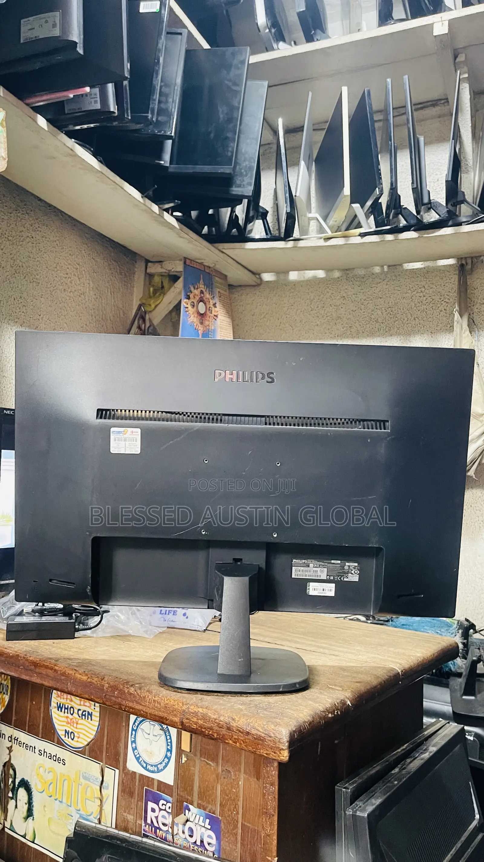 27 Inches Gaming Monitor