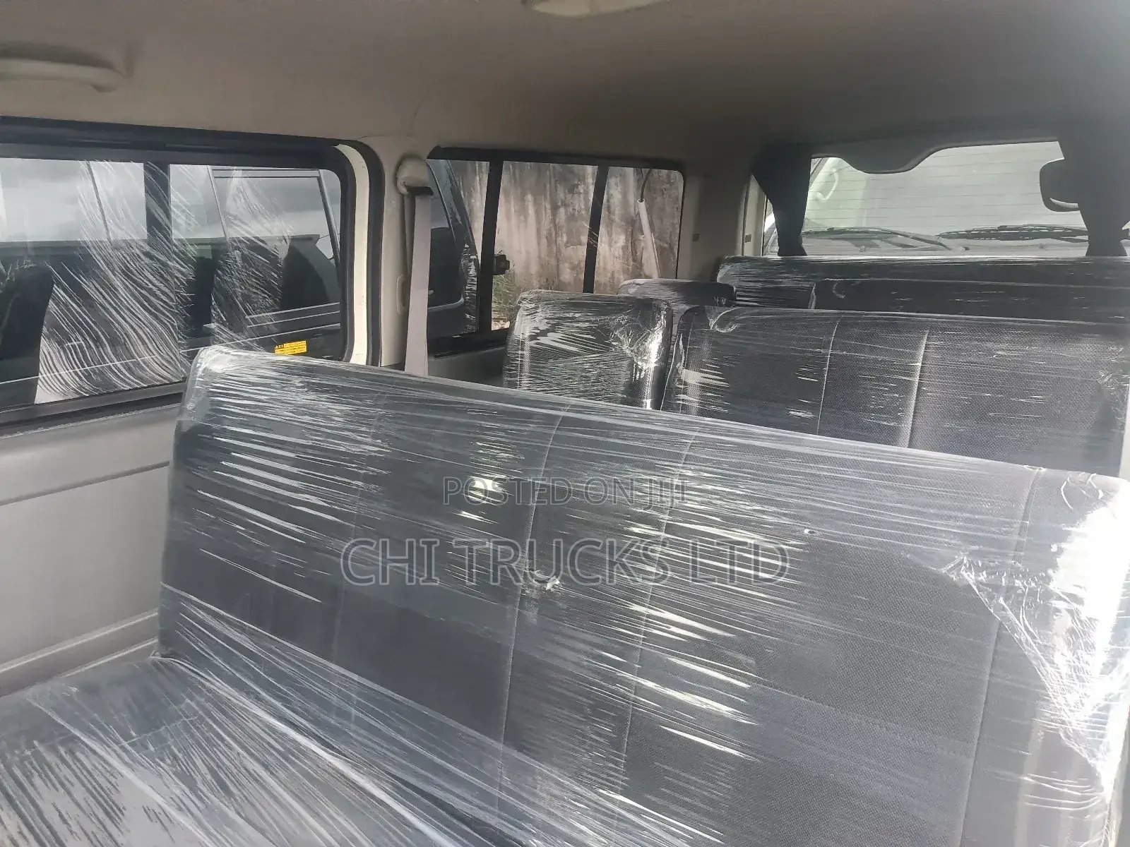 Toyota HiAce 2010 White