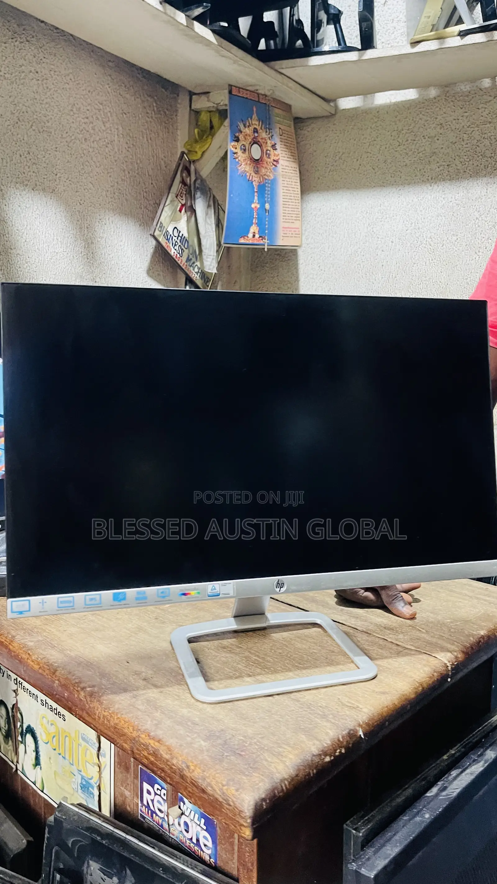 24 Inches Flat Frameless Hp Monitor