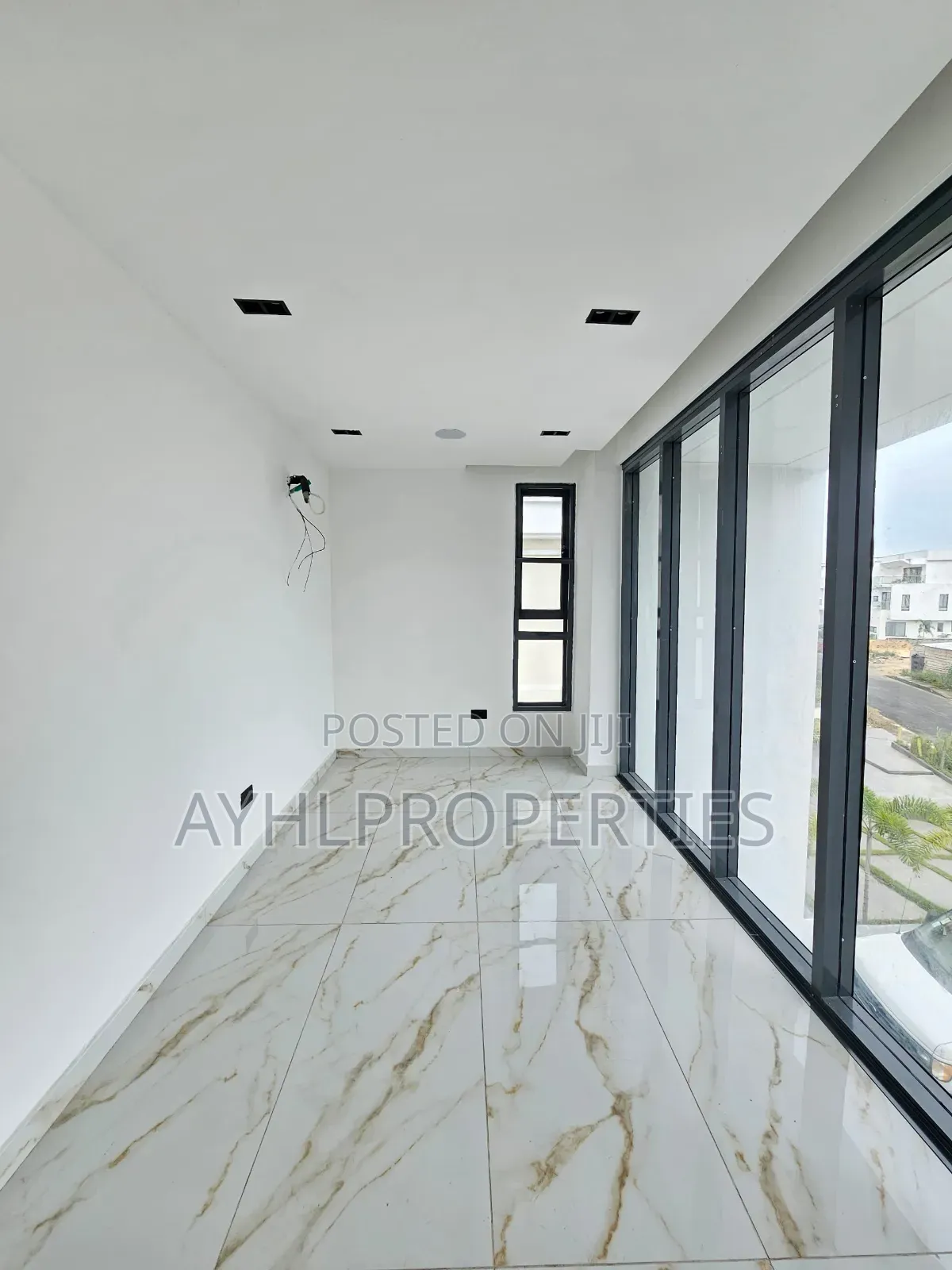2bdrm Apartment in Ikate Lekki for sale