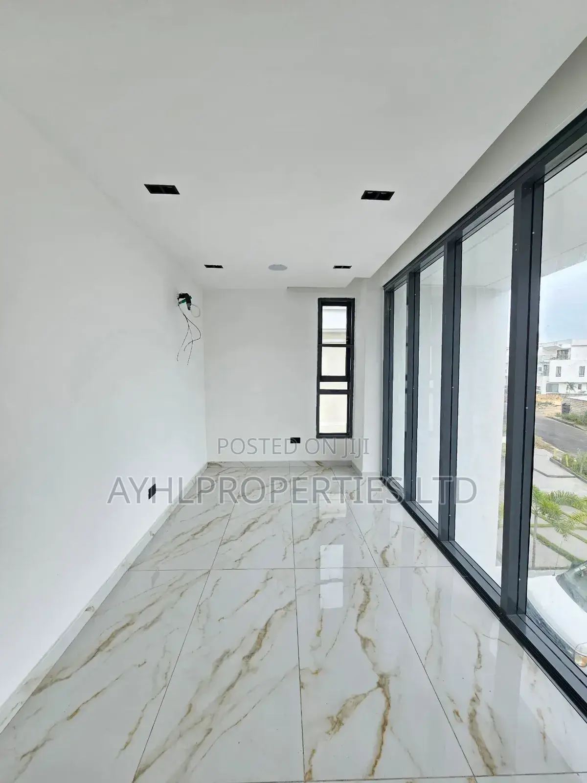 2bdrm Apartment in Ikate Lekki for sale