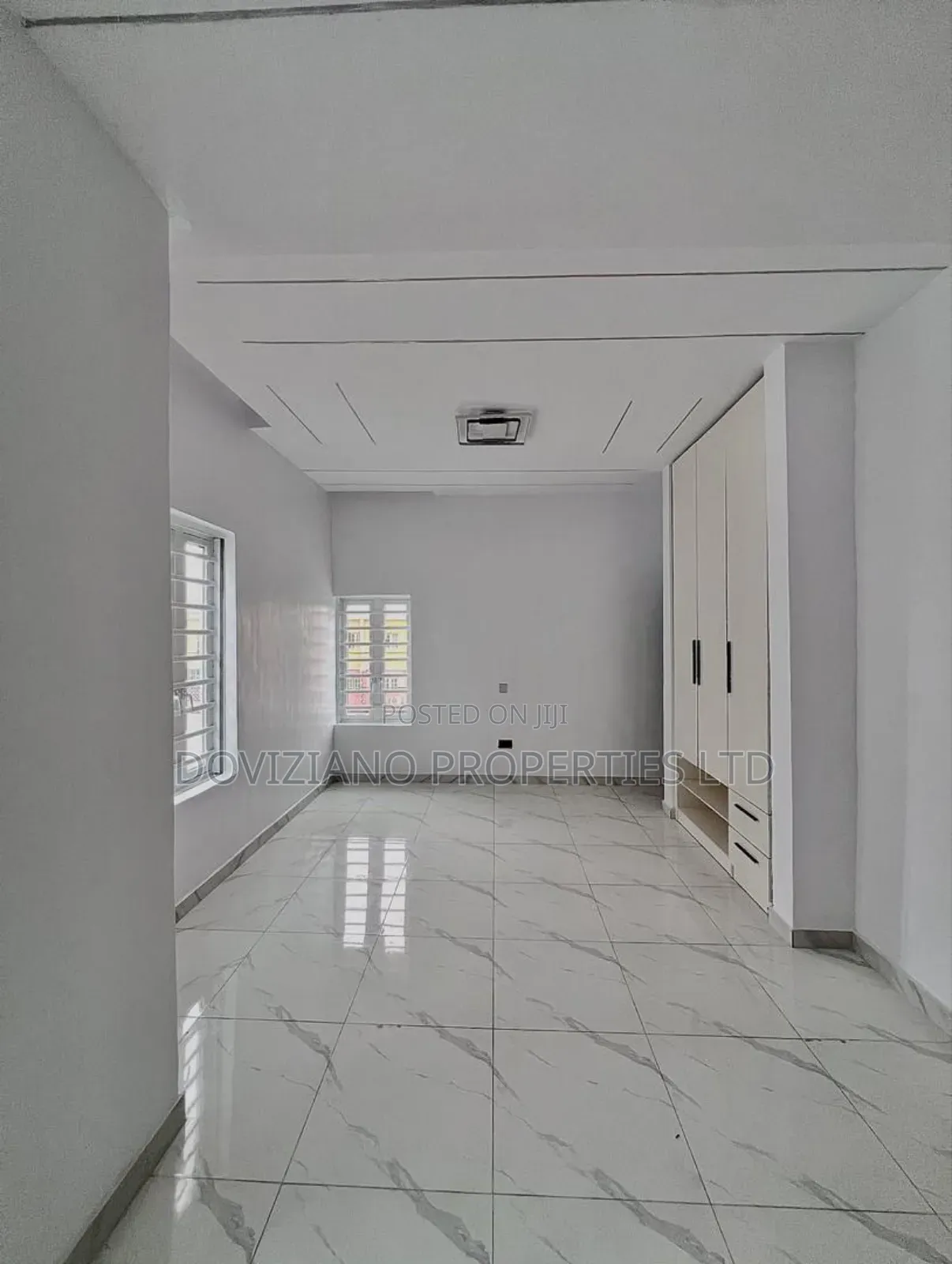 5bdrm Duplex in Osapa london for sale