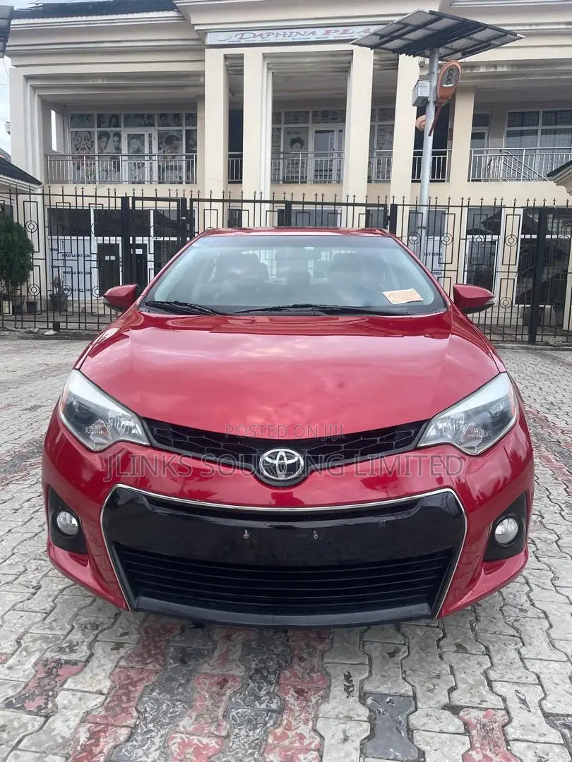 Toyota Corolla LE 4dr Sedan (1.8L 4cyl CVT) 2014 Red