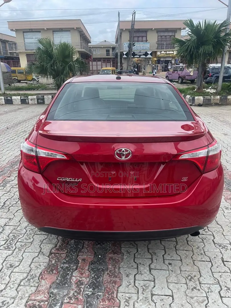 Toyota Corolla LE 4dr Sedan (1.8L 4cyl CVT) 2014 Red