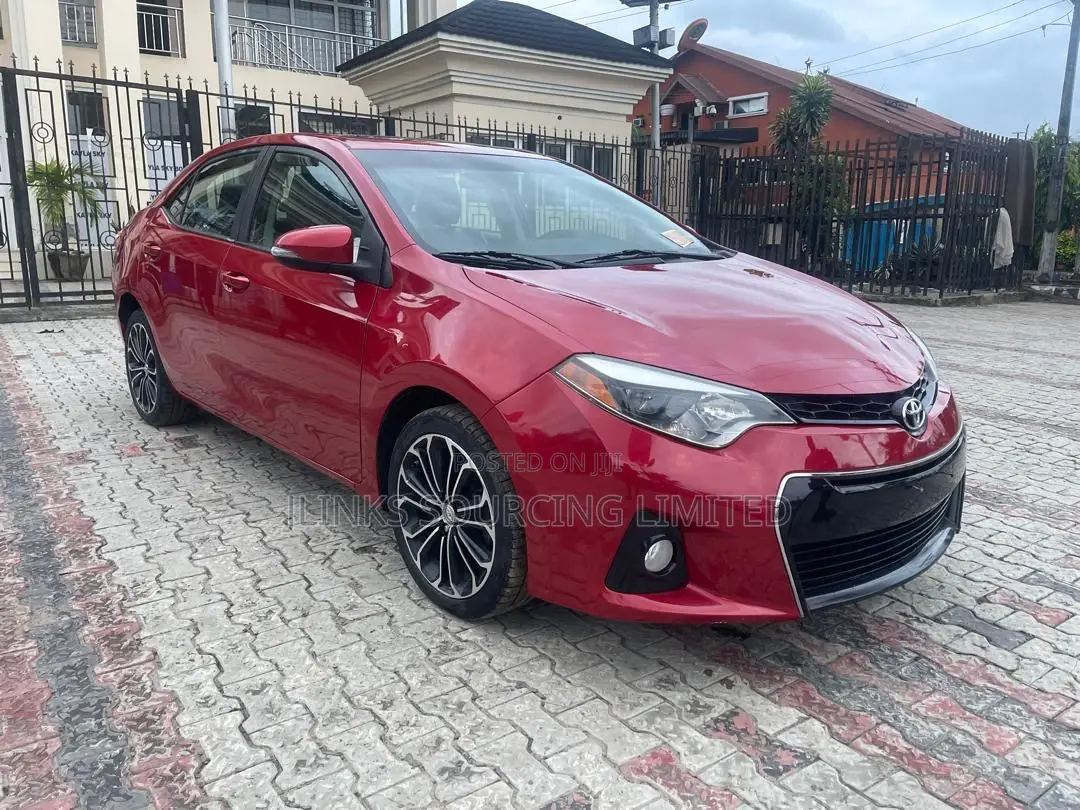 Toyota Corolla LE 4dr Sedan (1.8L 4cyl CVT) 2014 Red