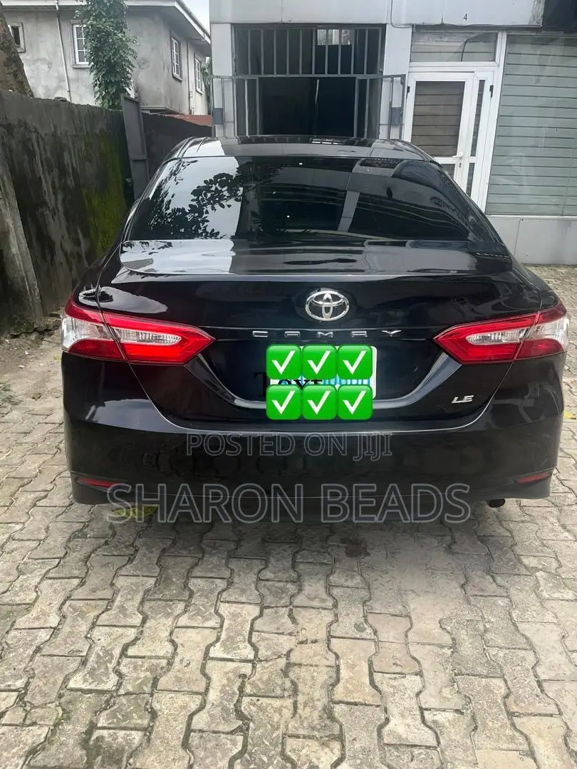Toyota Camry 2018 Black