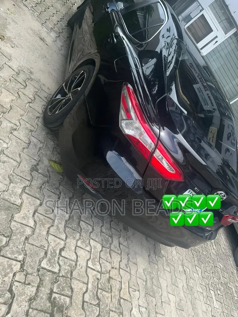 Toyota Camry 2018 Black