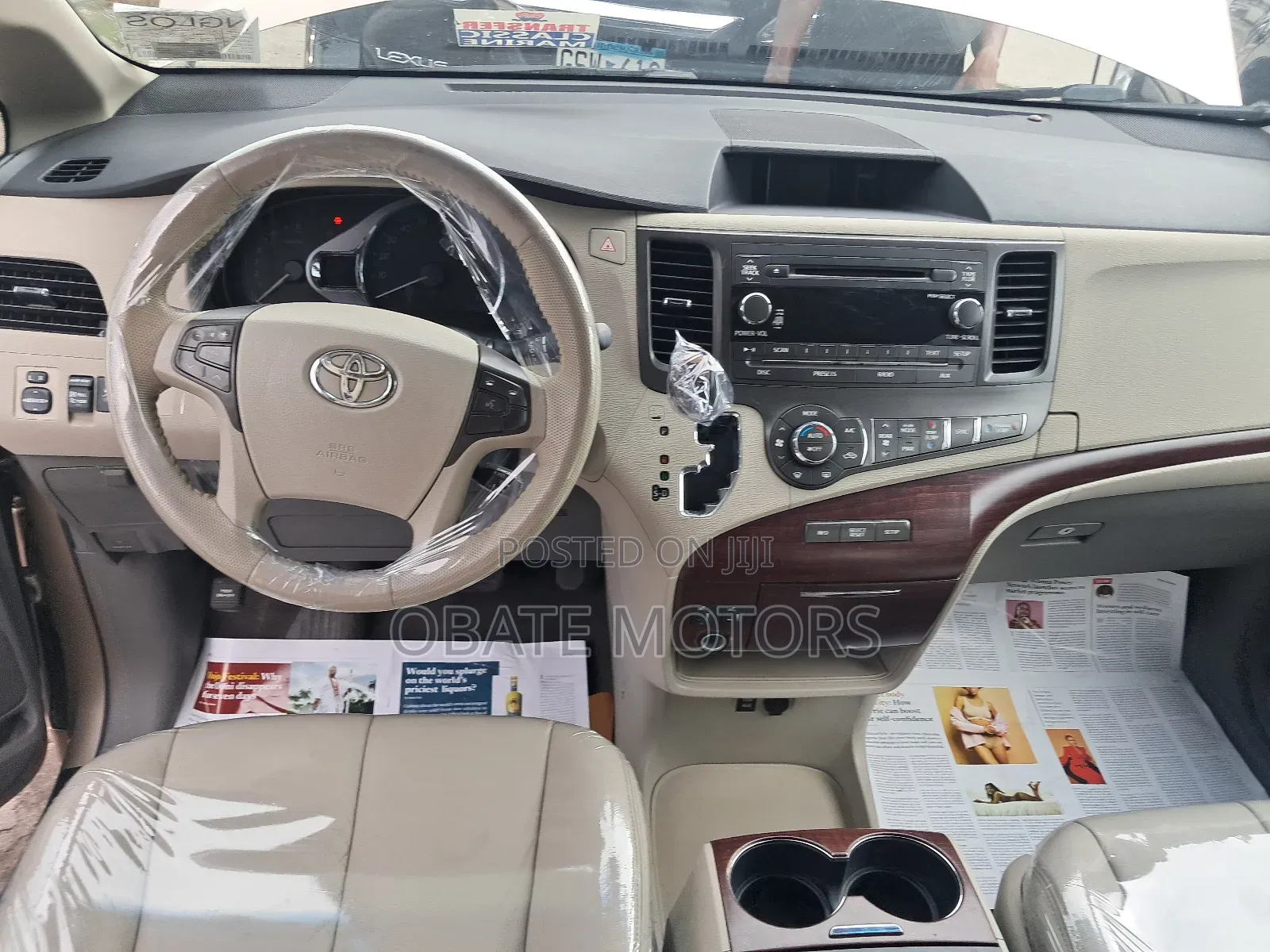 Toyota Sienna XLE 7 Passenger 2011 Gold
