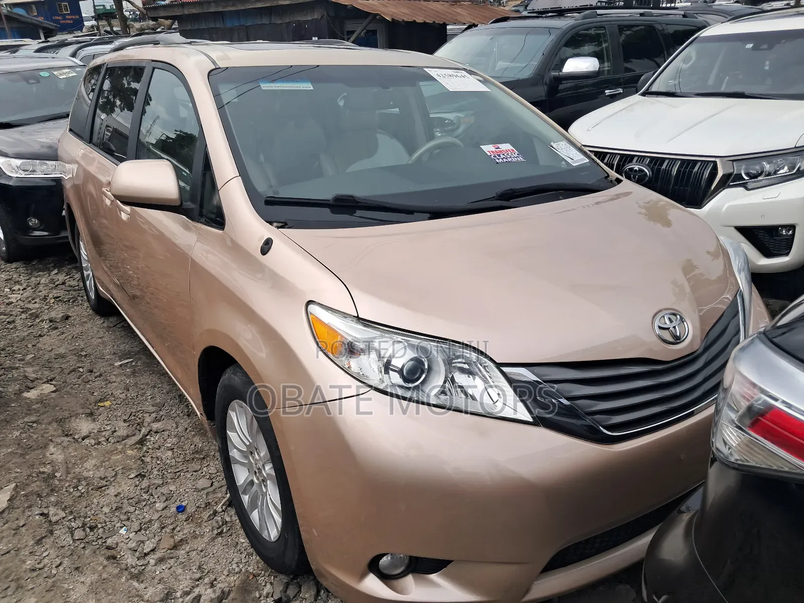 Toyota Sienna XLE 7 Passenger 2011 Gold