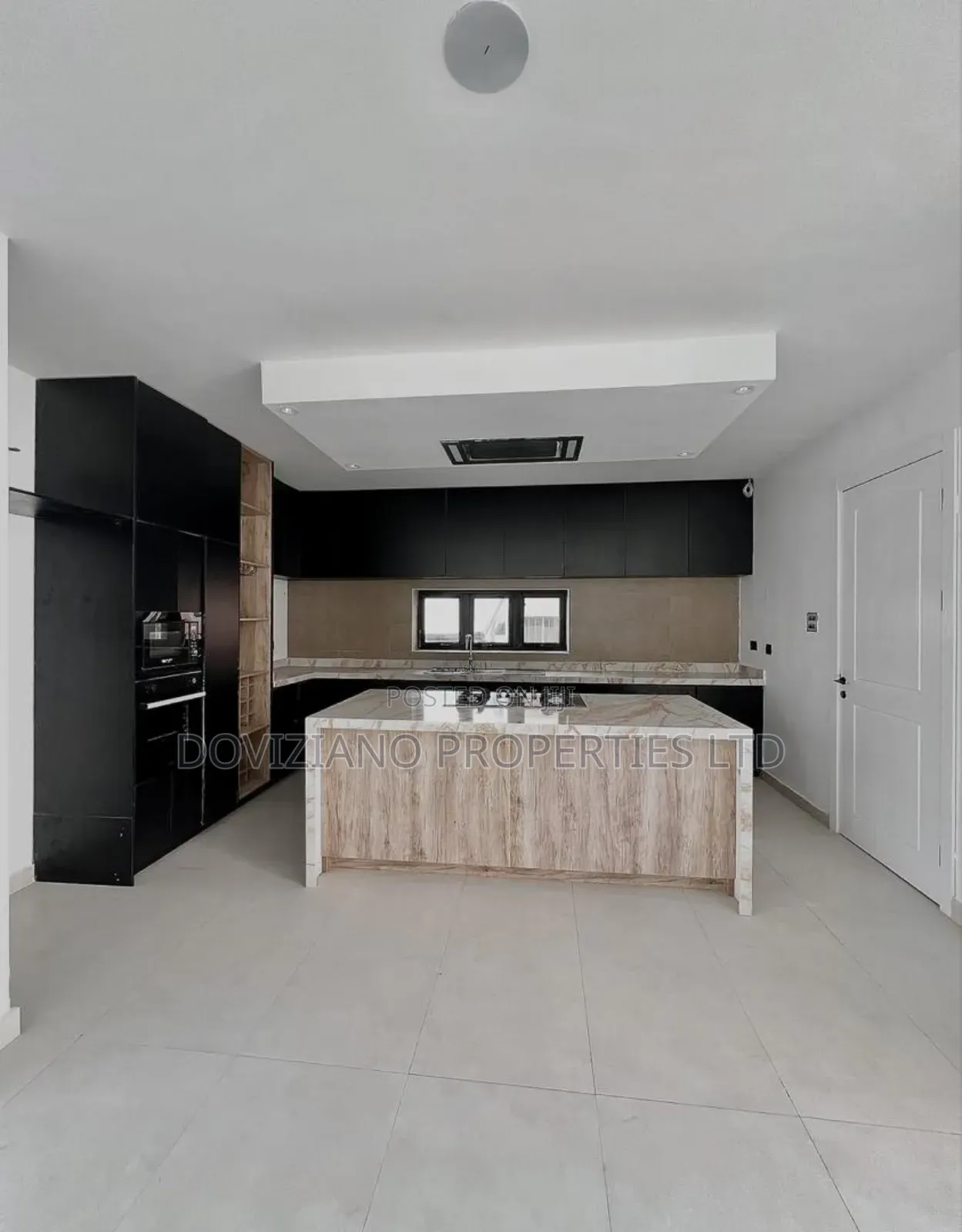 5bdrm Duplex in Lekki for sale