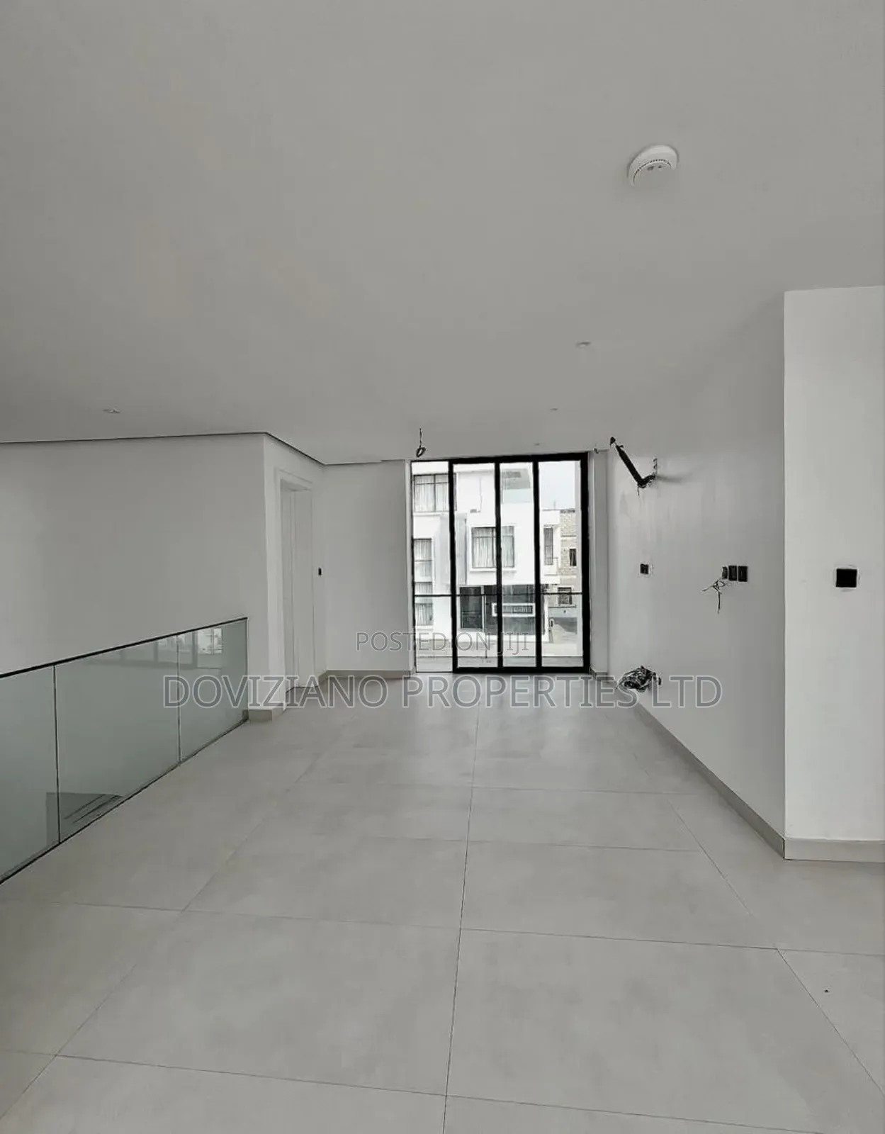 5bdrm Duplex in Lekki for sale