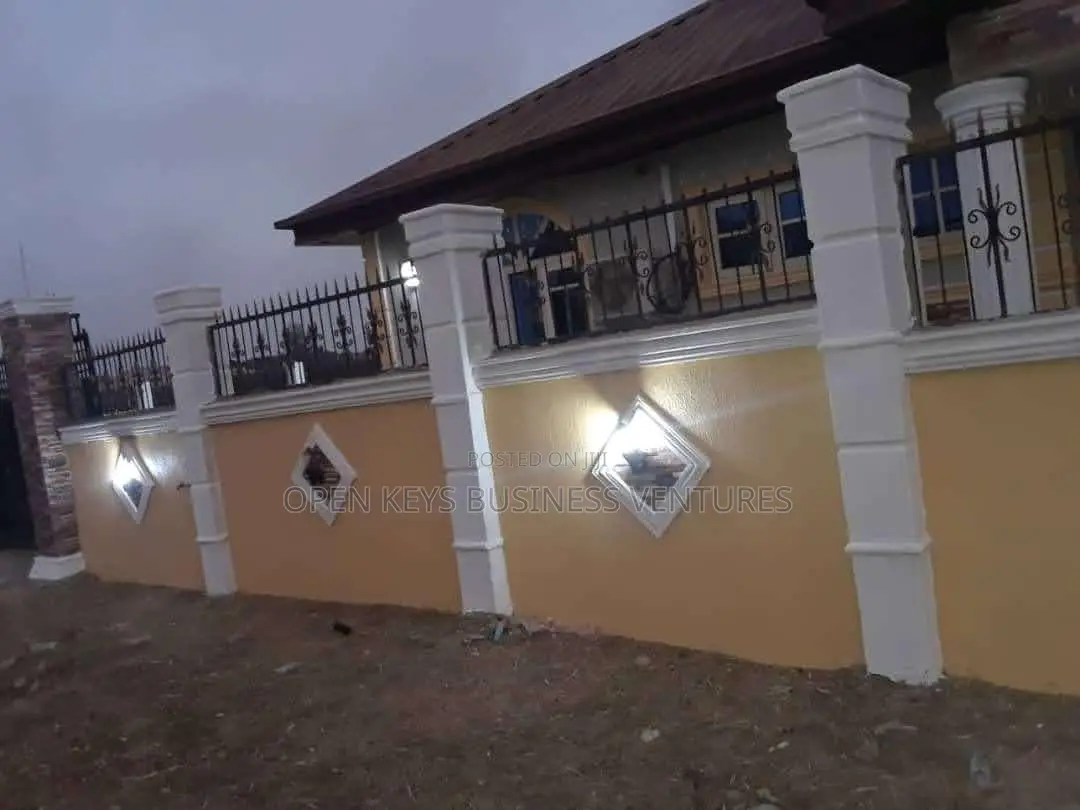 Furnished 3bdrm Bungalow in Akuru Elebu, Akala Express for sale