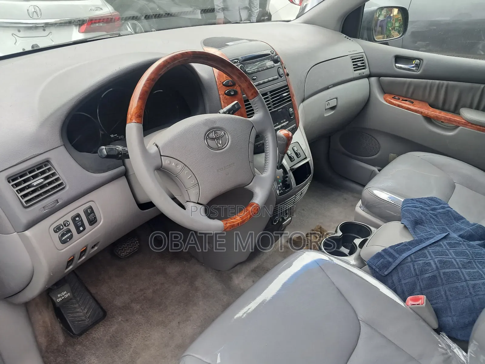 Toyota Sienna XLE Limited 2005 Blue