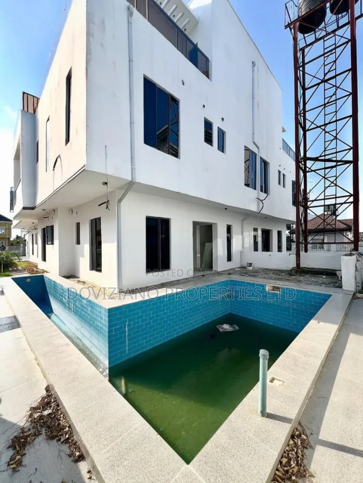5bdrm Duplex in Osapa london for sale