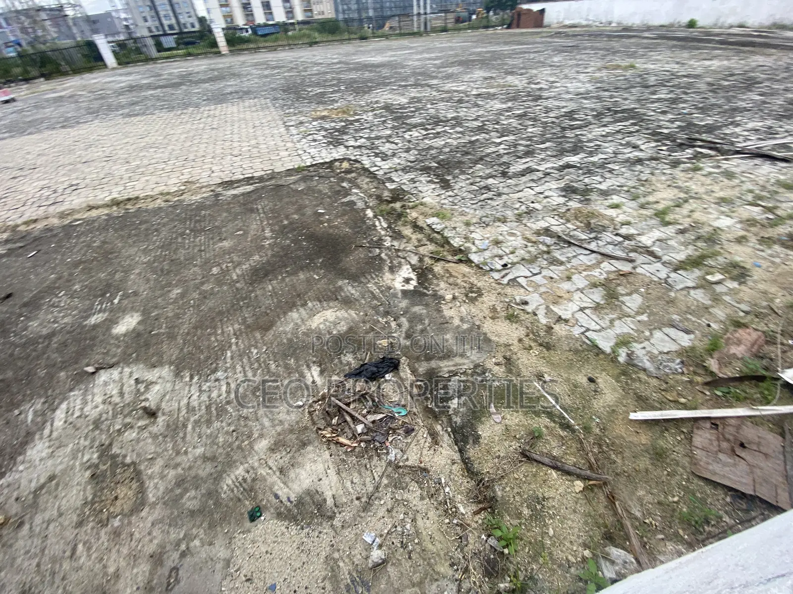 2312 SQM Facing Lekki-Epe Express Way at Lekki Phase1