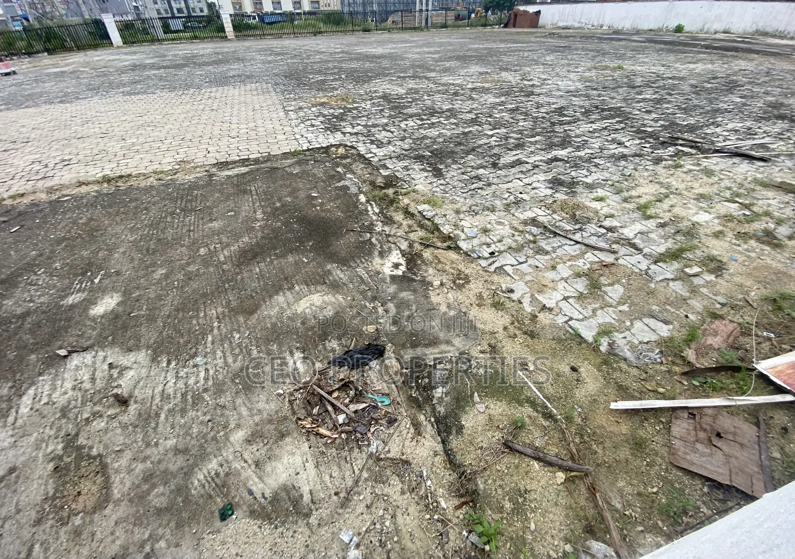 2312 SQM Facing Lekki-Epe Express Way at Lekki Phase1