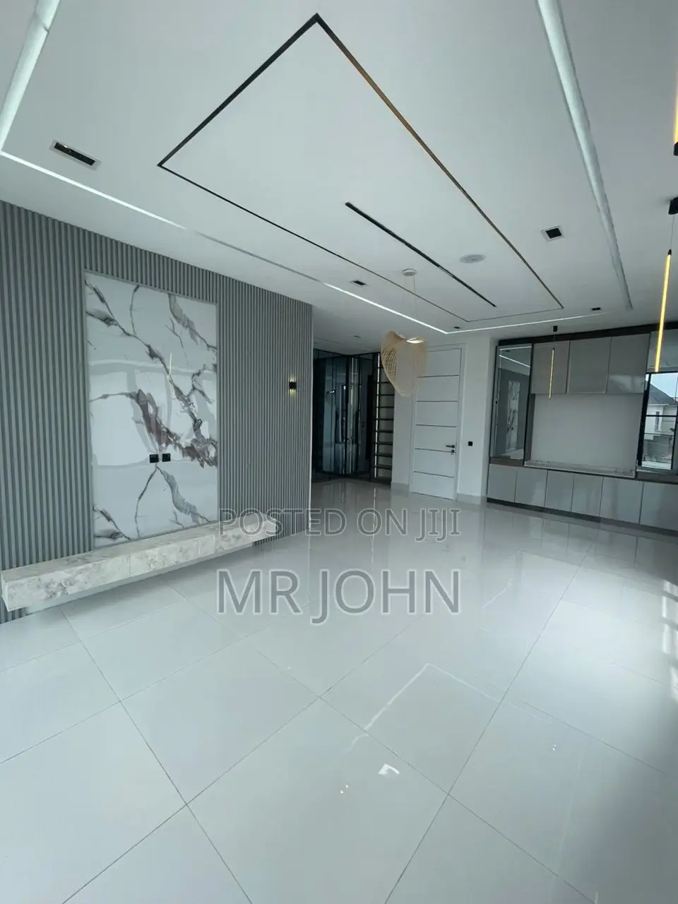 5bdrm Mansion in Second Toll Gate for sale