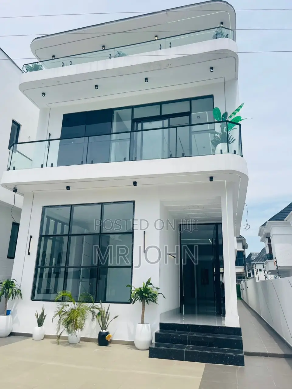 5bdrm Mansion in Second Toll Gate for sale