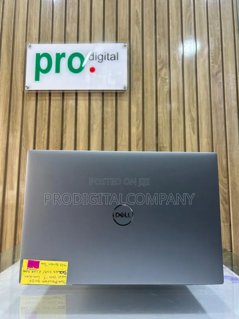 Laptop Dell Precision 5550 32GB Intel Core i7 SSD 512GB