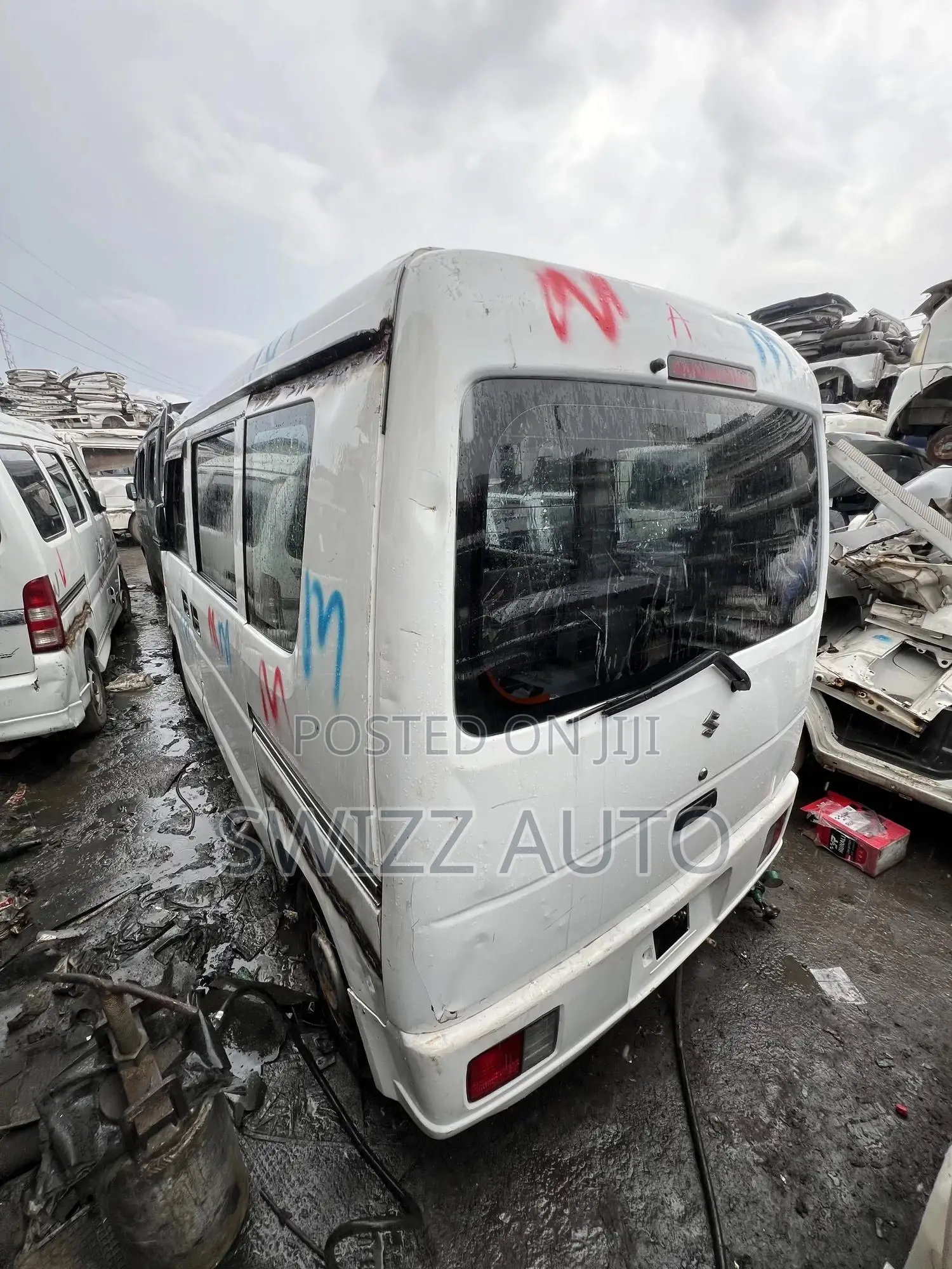 Suzuki Every 2010 White