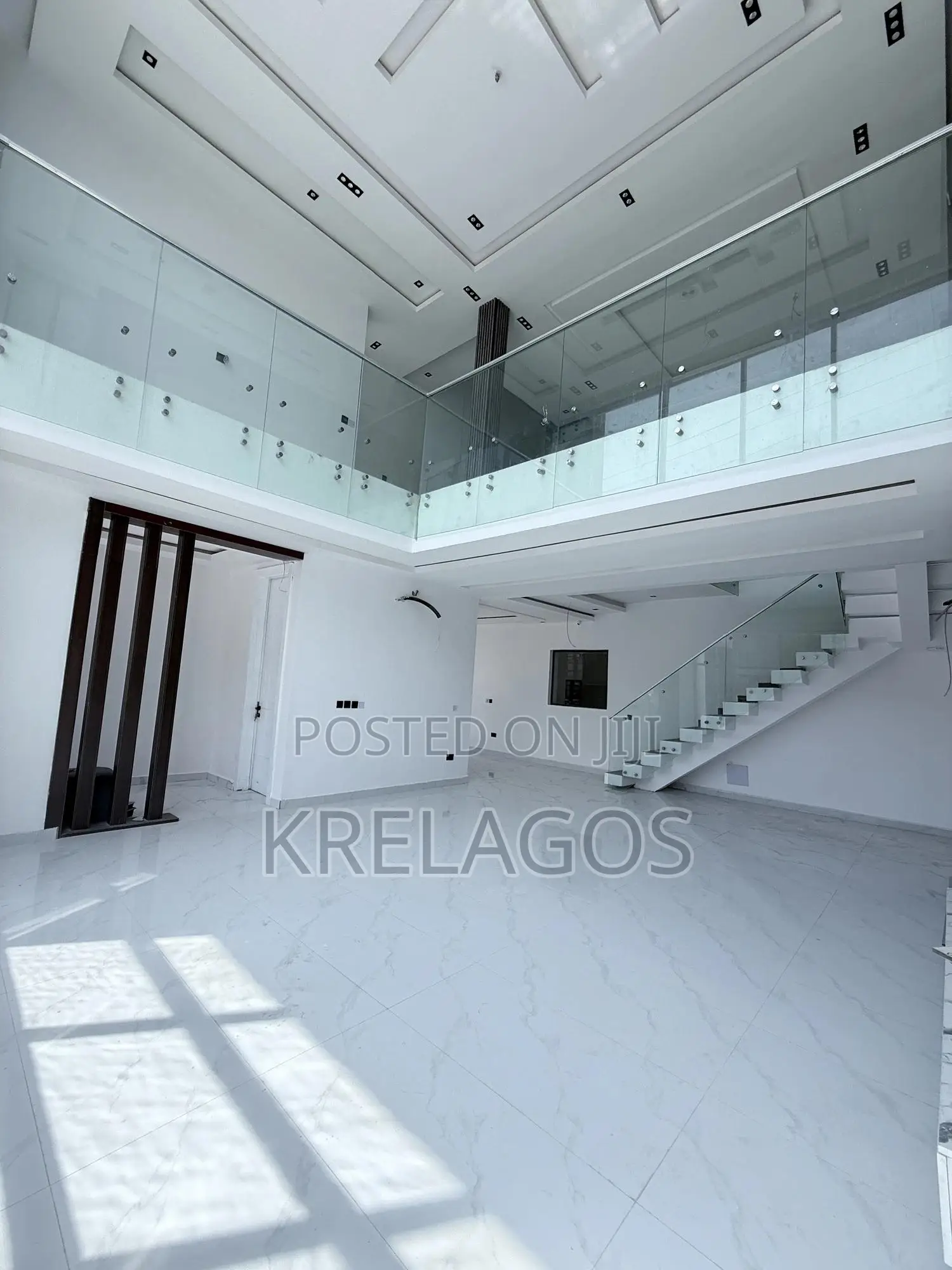 5bdrm Duplex in Ologolo for sale