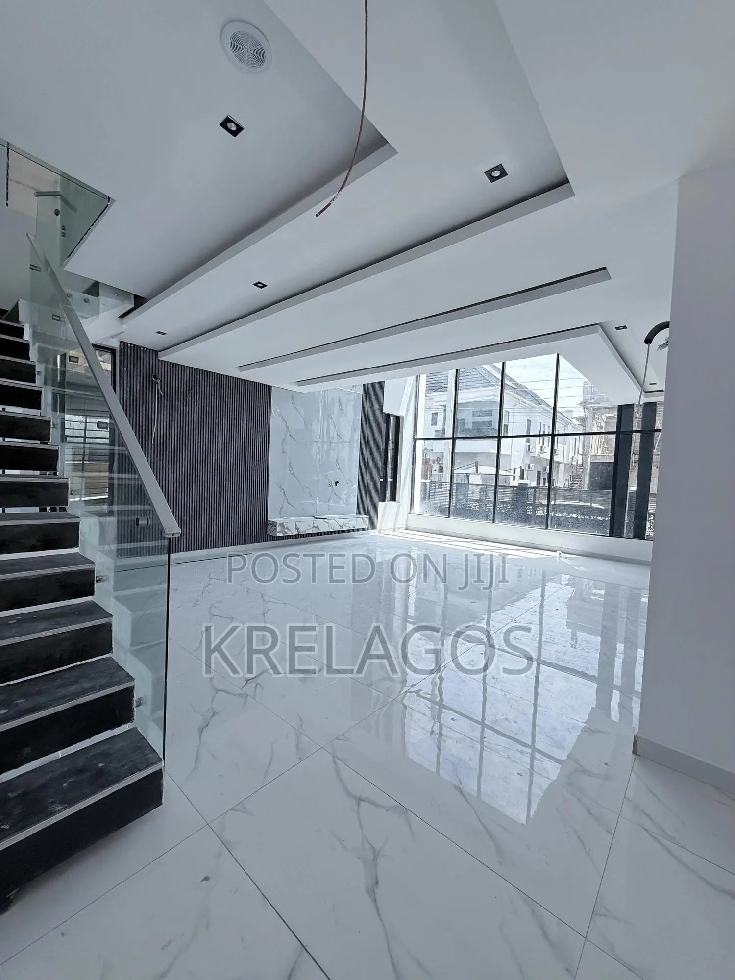 5bdrm Duplex in Ologolo for sale