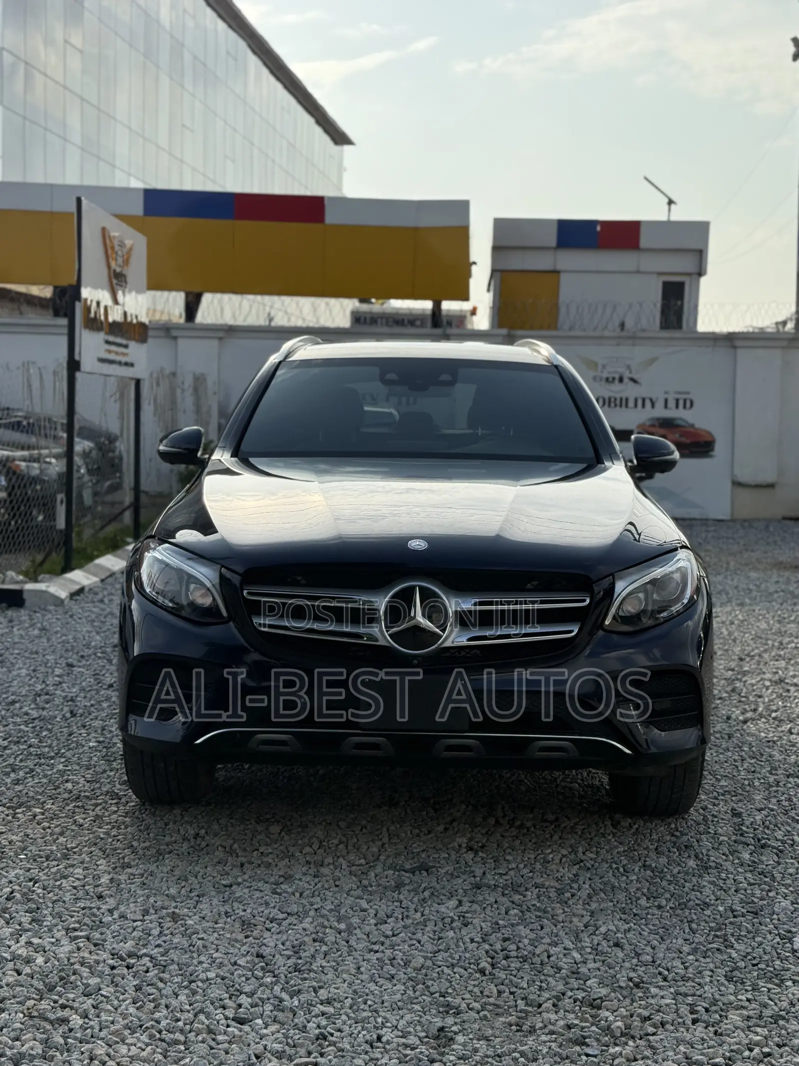 Mercedes-Benz GLC-Class 2017 Blue