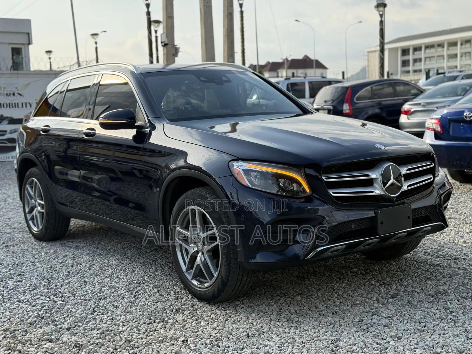 Mercedes-Benz GLC-Class 2017 Blue