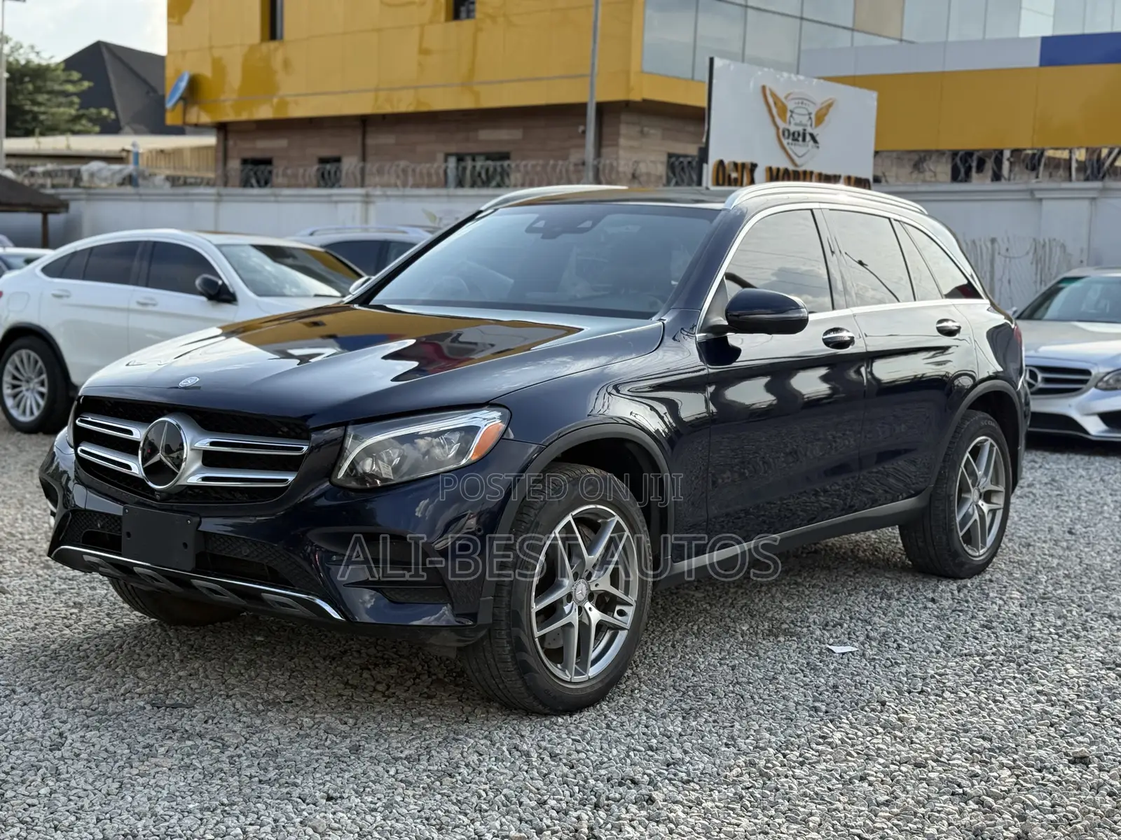 Mercedes-Benz GLC-Class 2017 Blue