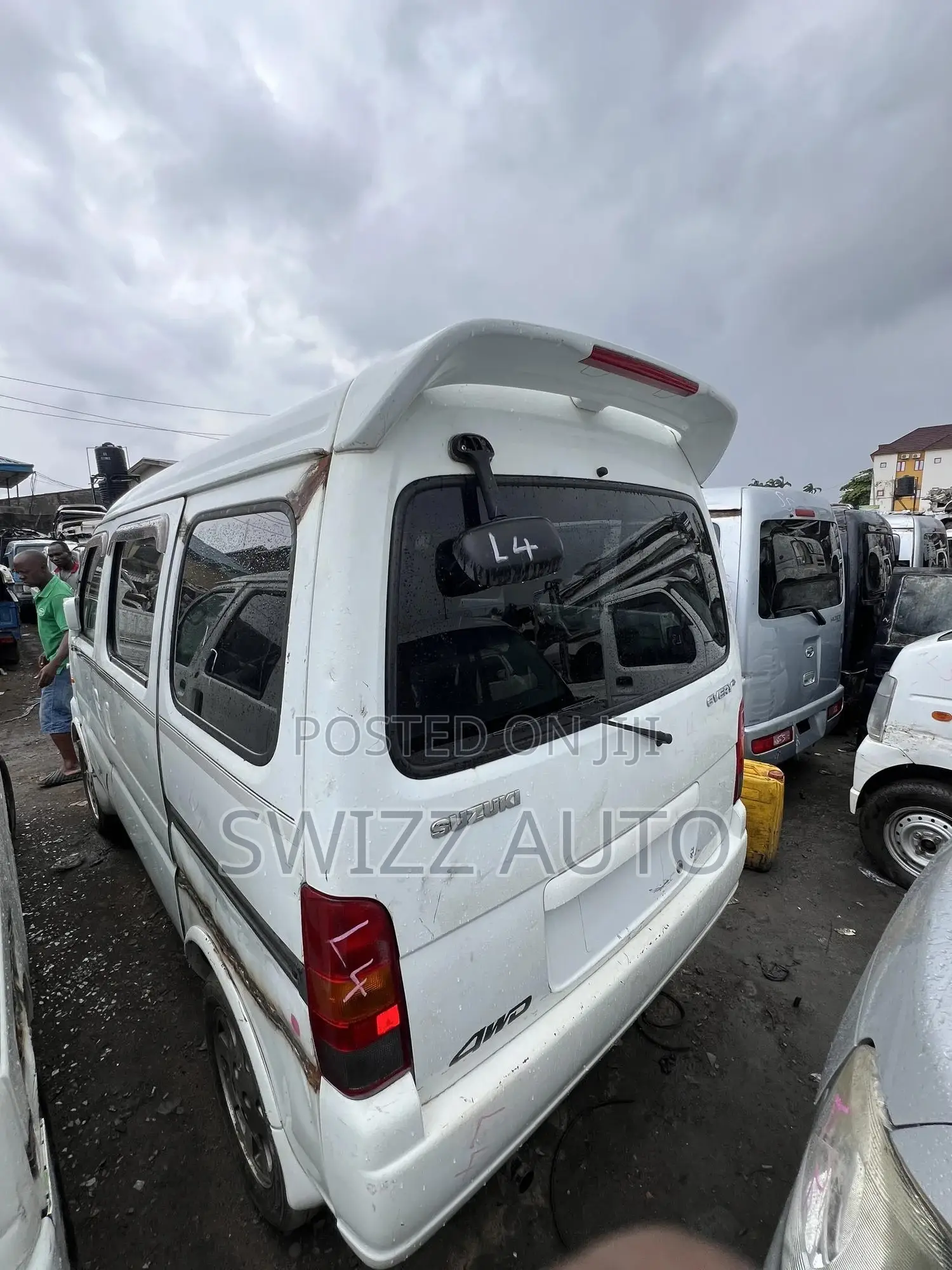 Suzuki Every 2010 White