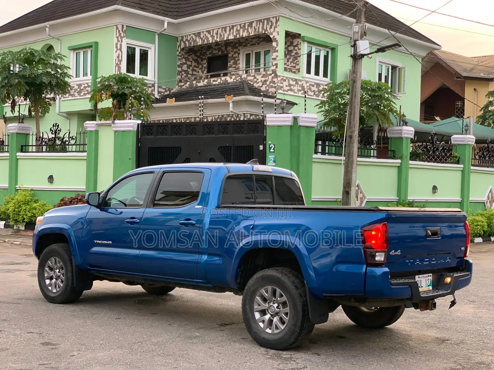 Toyota Tacoma SR 2019 Blue