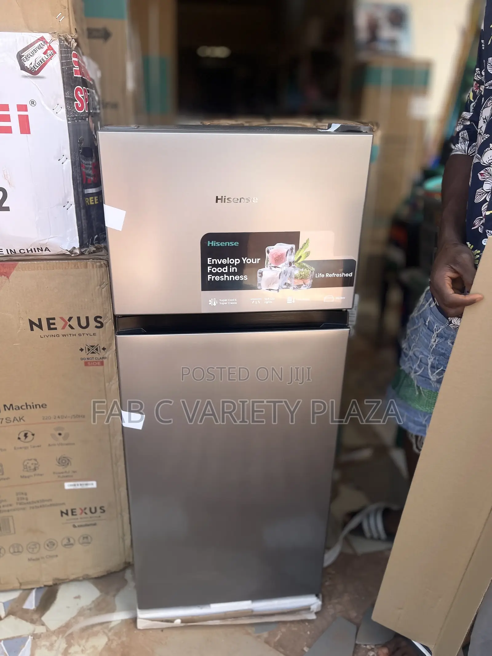 Hisense Medium Standing Refrigerator
