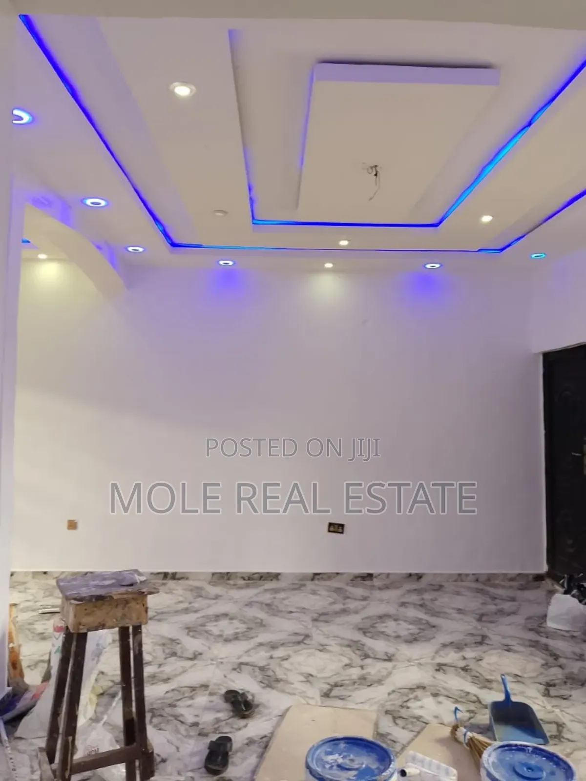 Furnished 5bdrm Duplex in Ajao Estate for sale