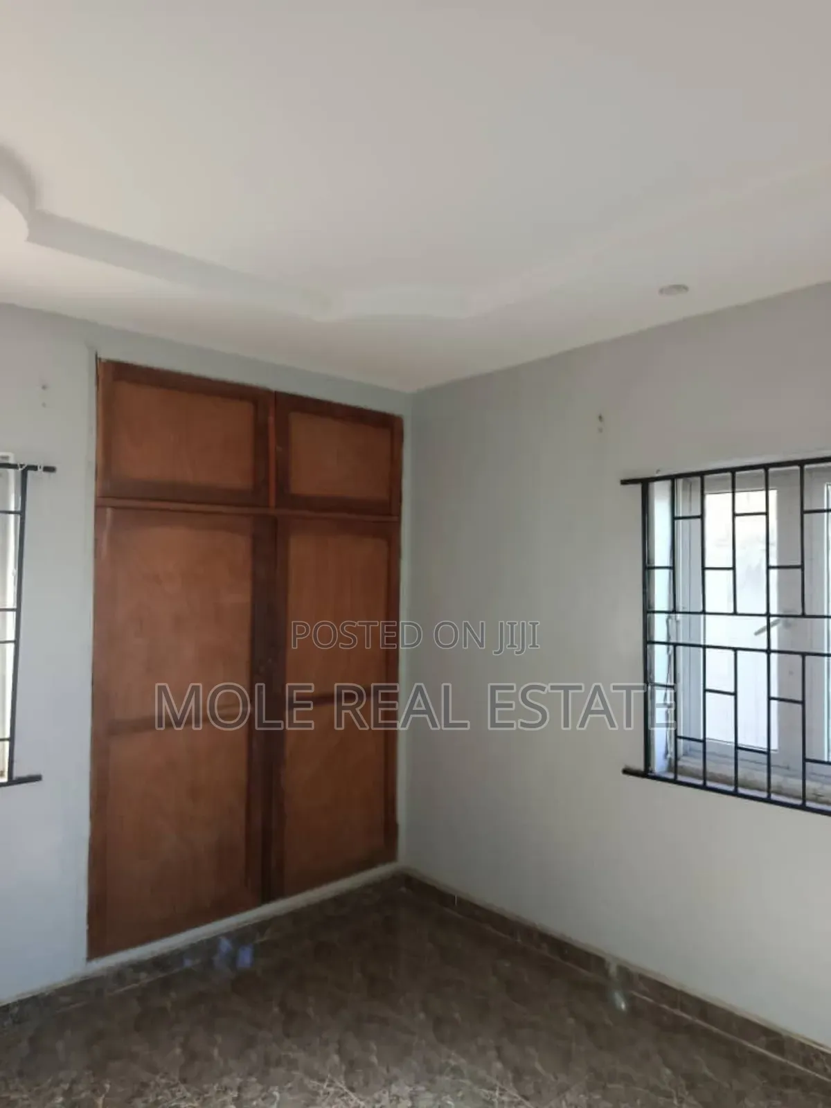 Furnished 5bdrm Duplex in Ajao Estate for sale