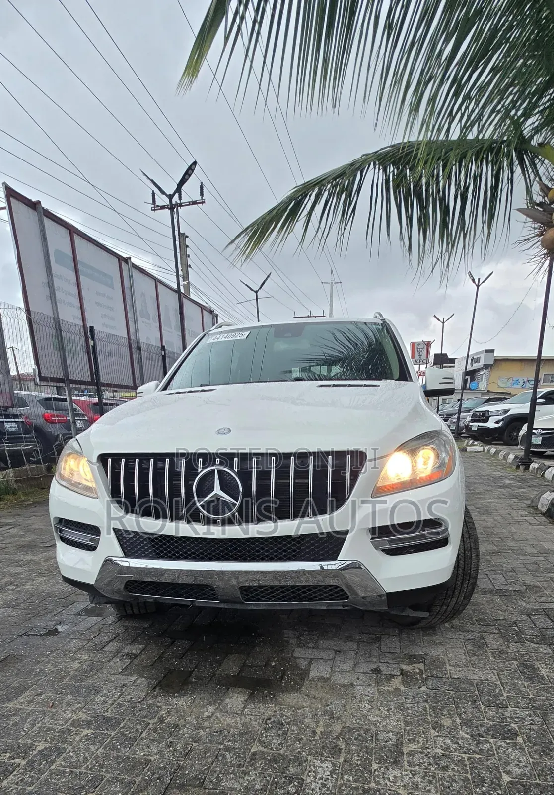 Mercedes-Benz M Class ML350 4dr SUV (3.5L 6cyl 7A) 2015 White