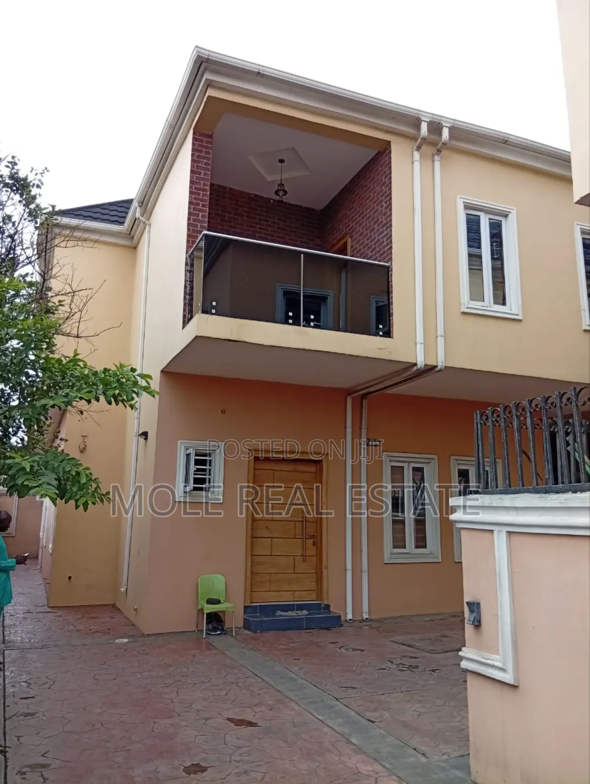 Furnished 5bdrm Duplex in Ajao Estate for sale