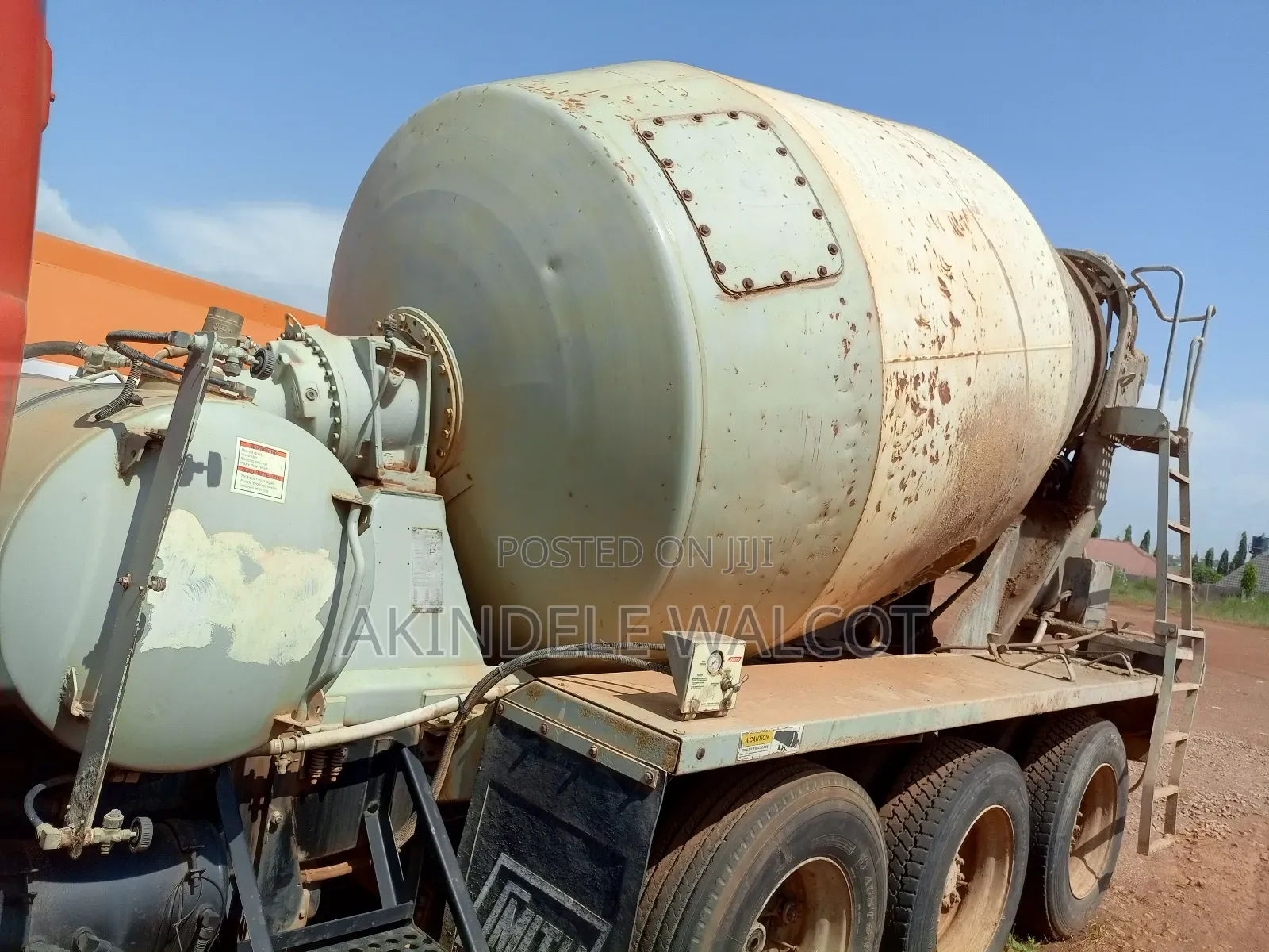 Mark R Model Concrete Mixer