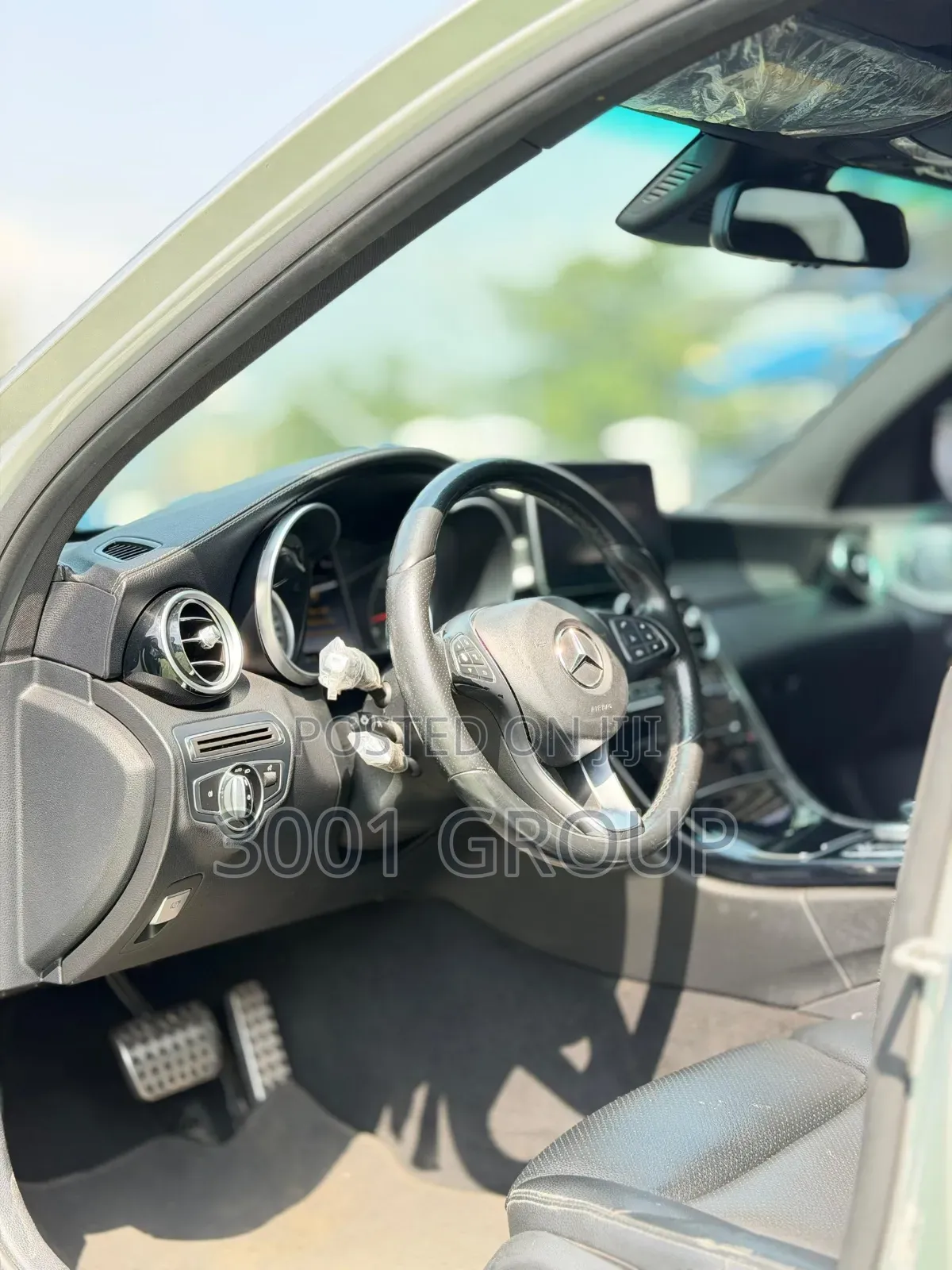 Mercedes-Benz C300 2016 Silver