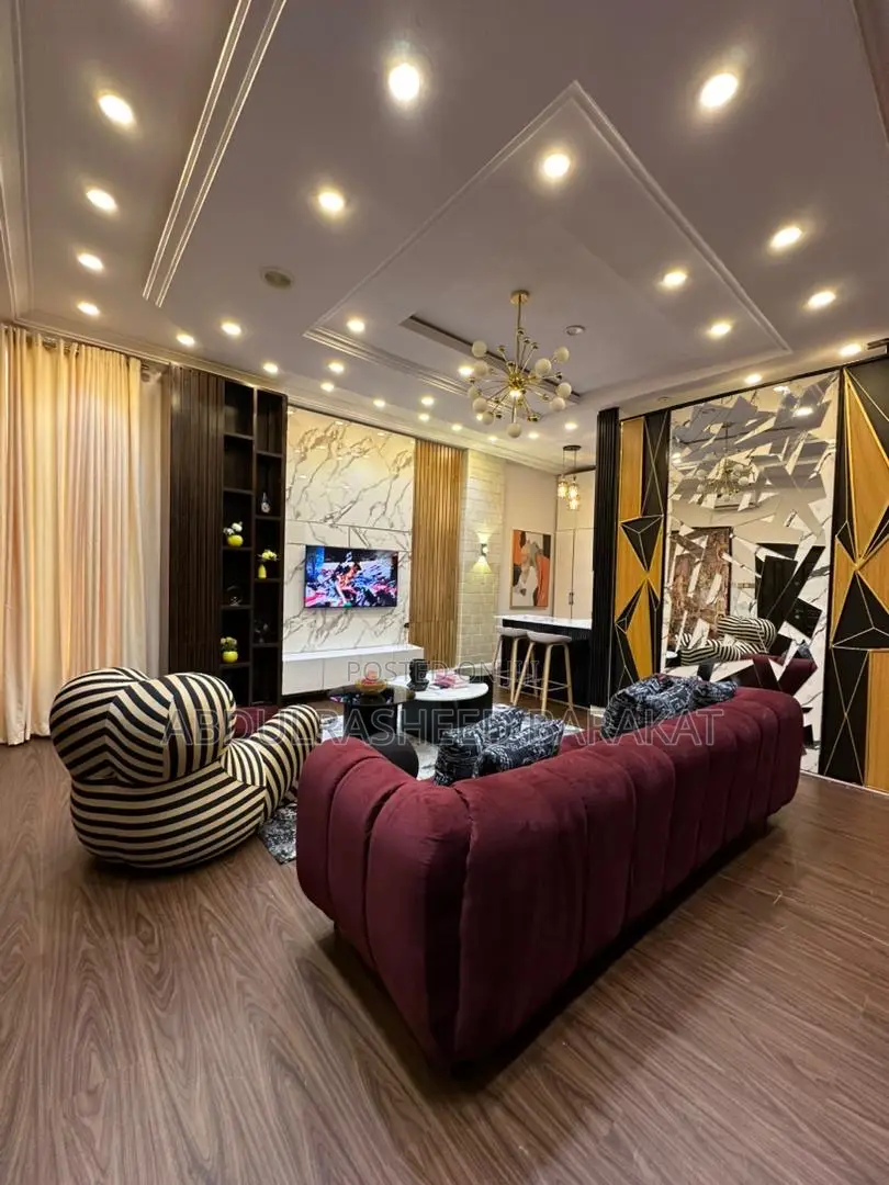 Aesthetically Pleasing Luxury 1 Bedroom Apartment
