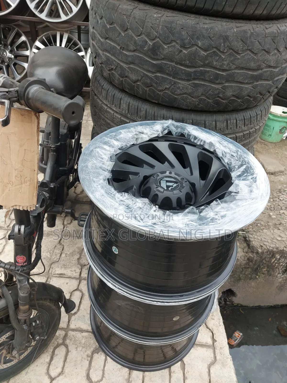 Off-Road Alloyd Rim17 Tacoma/Hilux