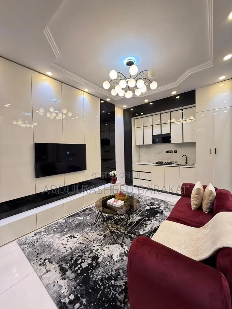 1 Bedroom Apartment With a Private Cinema and Bathub