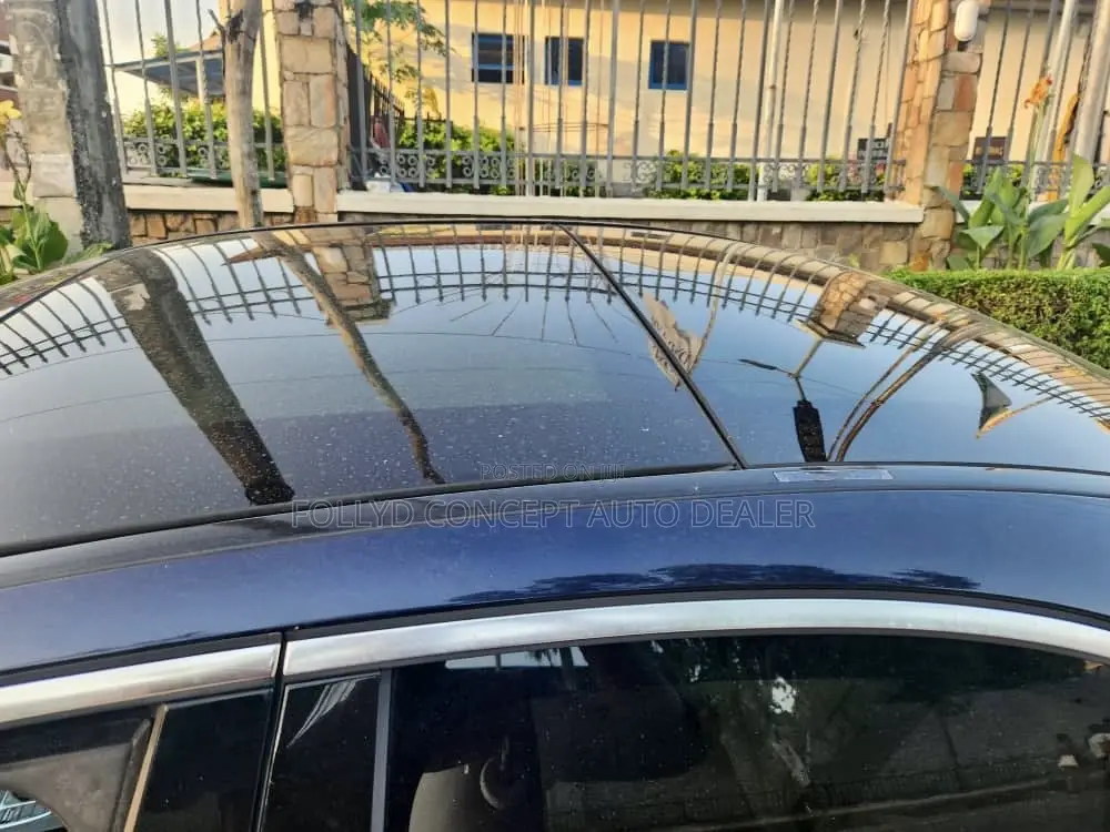 Mercedes-Benz C300 Base Sedan RWD (2.0L 4cyl 7A) 2016 Blue