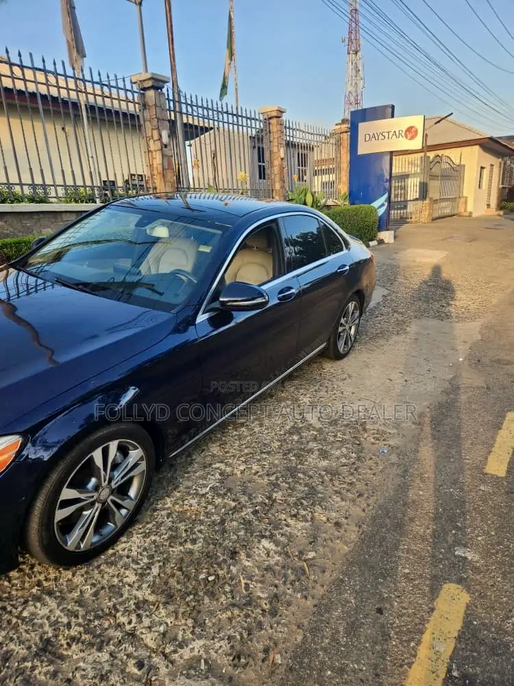 Mercedes-Benz C300 Base Sedan RWD (2.0L 4cyl 7A) 2016 Blue