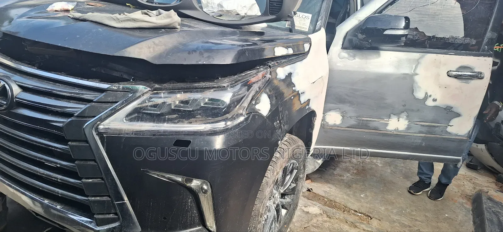 Toyota Sequoia 2001 Upgrade To Lx570 2020-2021 Direct